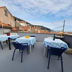 Kisic Ντουμπρόβνικ