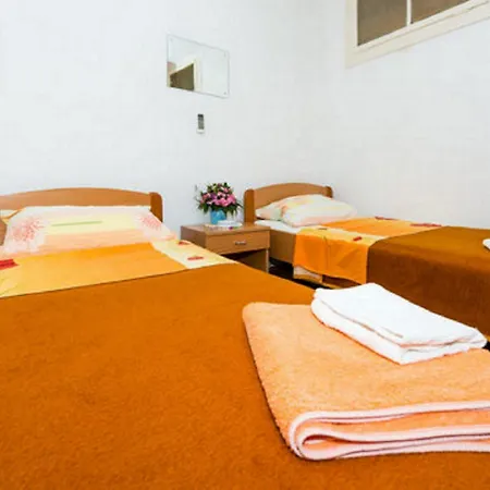 룸스 키식 게스트하우스