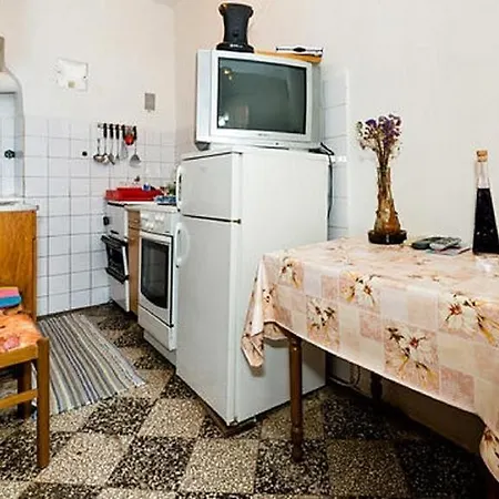 Kisic Πανσιόν 2*